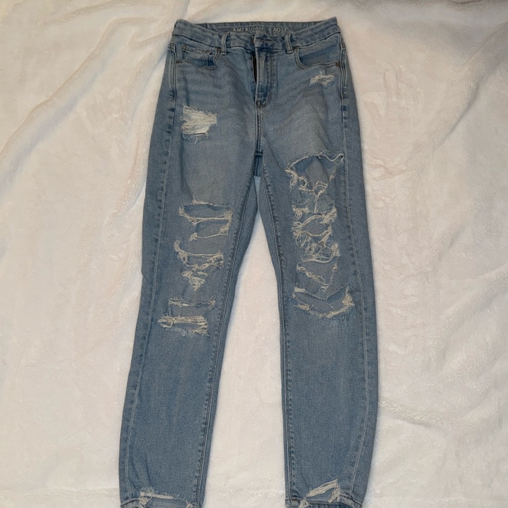 AE Curvy Mom Jean
